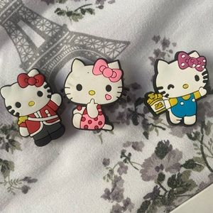 Hello Kitty croc charms💘 Used but in good condition